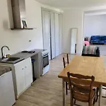 Apartment Lieu *